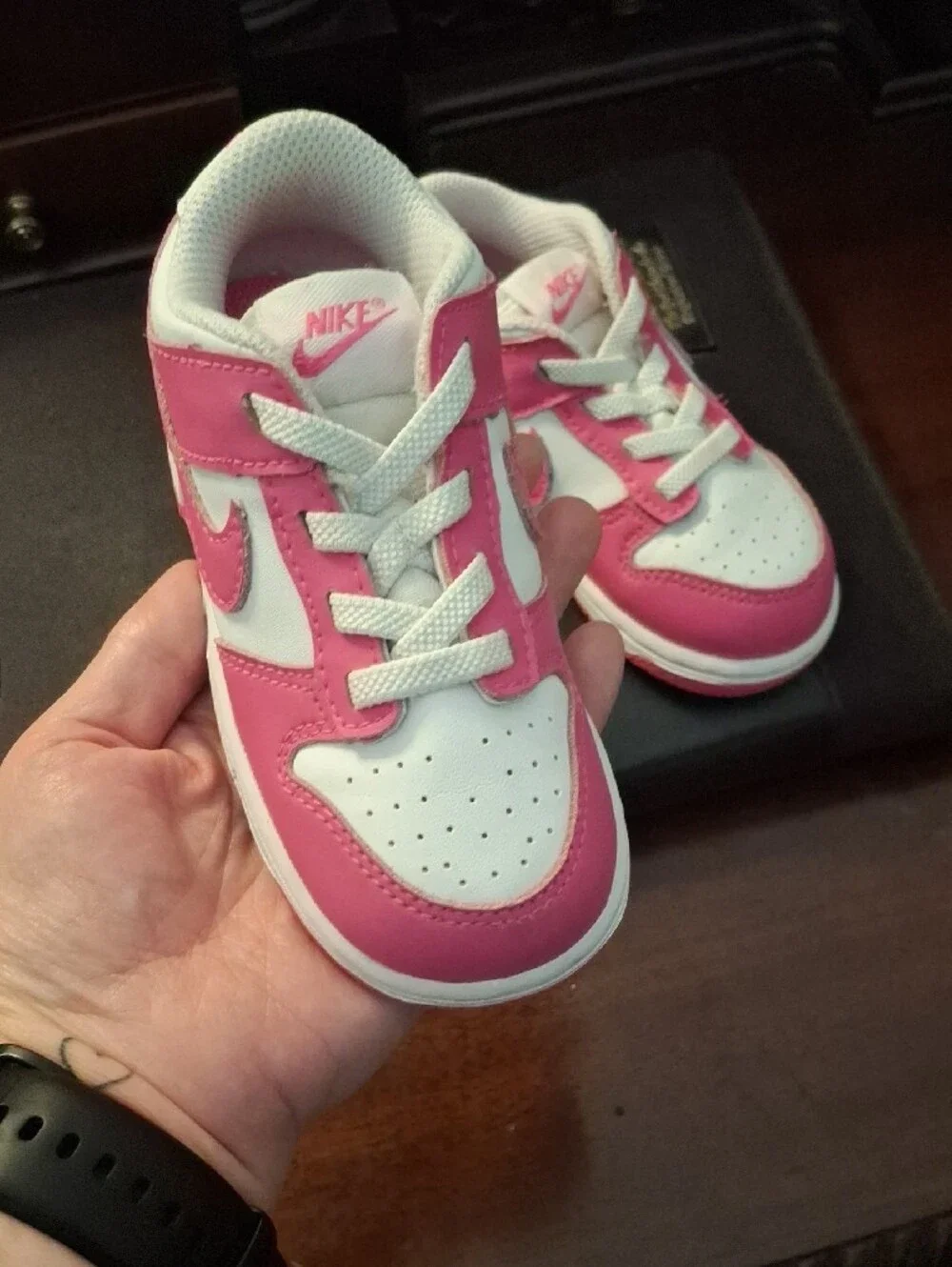 Nike Kids White and Pink Low-Top Sneakers